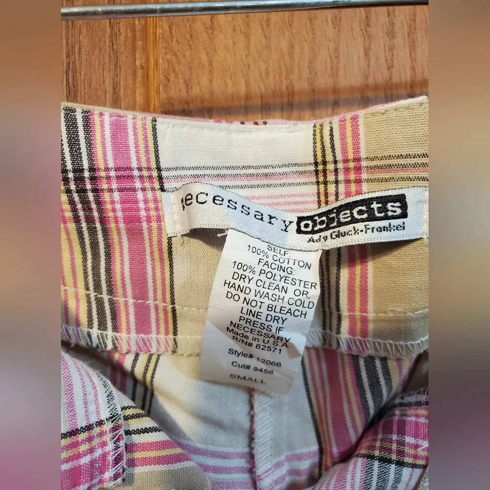 💥💥3/$15💥💥Necessary Objects Women's Shorts - Picture 5 of 9